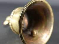 Oude bronzen tafelbel met fleur de lis als handvat - afbeelding 5 van  5