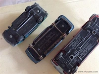 Oude dinky toys beschadigd - afbeelding 2 van  4