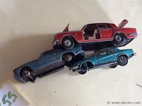 Oude dinky toys beschadigd - afbeelding 3 van  4