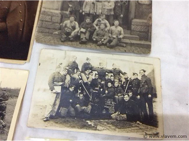 Oude foto's militairen - afbeelding 2 van  3