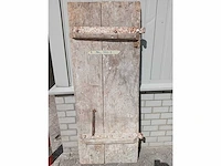 Oude houten deur - afbeelding 1 van  1
