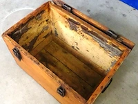 Oude houten kist mest zwaluwstaart verbindingen - afbeelding 5 van  5