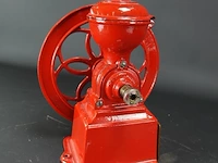 Oude koffiemolen - afbeelding 5 van  5
