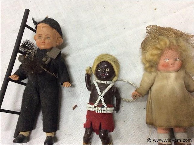 Oude popjes - afbeelding 3 van  3