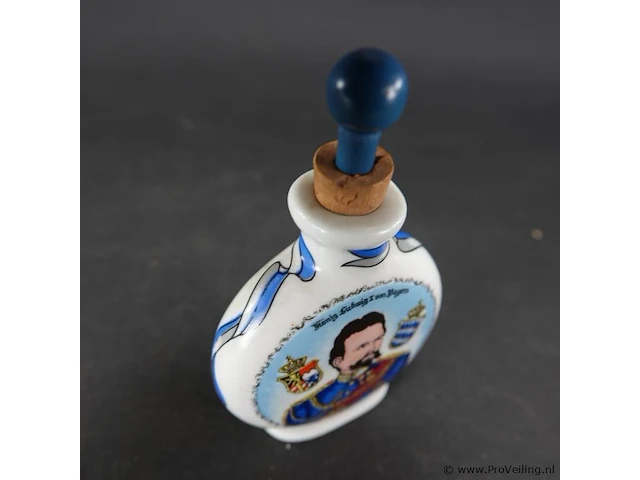Oude porseleinen snuffbottle - afbeelding 4 van  5