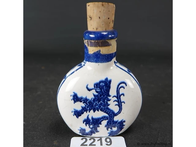 Oude snuffbottle - afbeelding 1 van  3