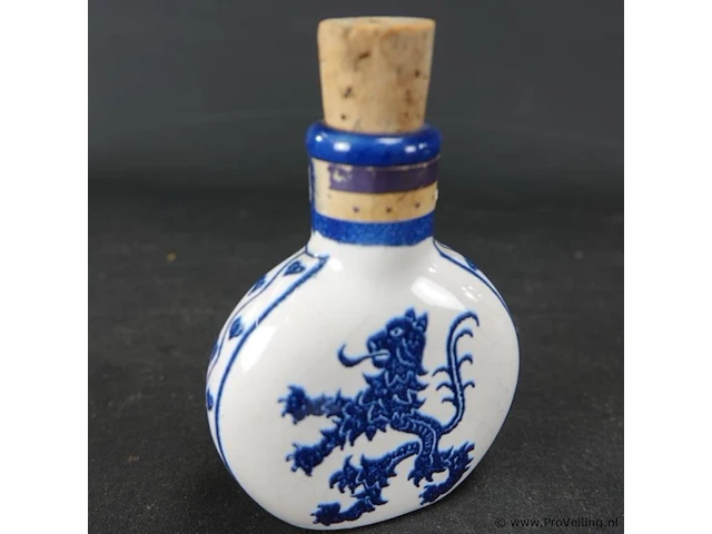 Oude snuffbottle - afbeelding 2 van  3