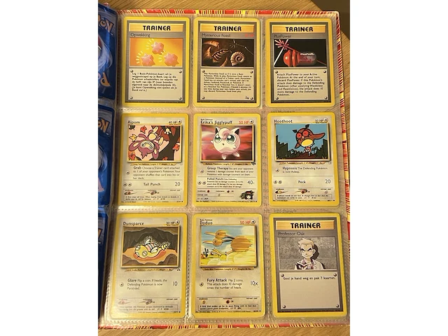 Oude vintage pokémon map met o.a. charizard, venusaur en blastoise - afbeelding 5 van  18