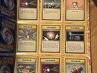 Oude vintage pokémon map met o.a. charizard, venusaur en blastoise - afbeelding 7 van  18