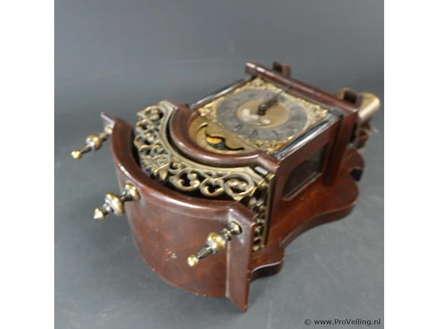 Oude wandklok met maanaanduiding - afbeelding 5 van  5