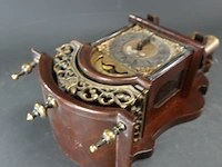 Oude wandklok met maanaanduiding - afbeelding 5 van  5