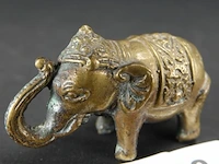 Oude/antieke bronzen olifant - afbeelding 1 van  5