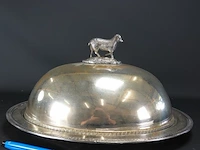 Oude/antieke grote verzilverde cloche met schaap in top - afbeelding 1 van  4