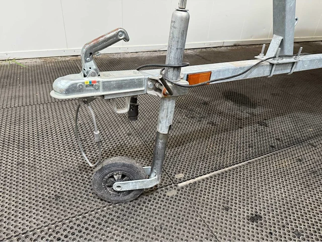 Oudhuizer 460 - yamaha 15pk four stroke - inclusief trailer - sloep - 2011 - afbeelding 29 van  36