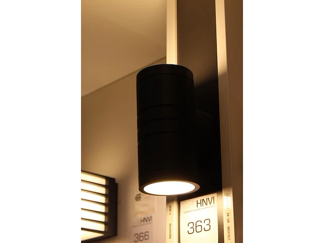 Outdoor led wandlamp ansell met doorsnede 8,5 en hoogte 17 cm. - afbeelding 2 van  2