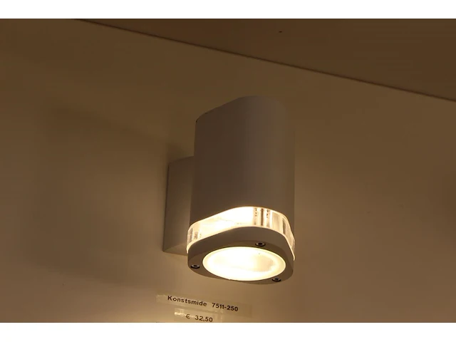 Outdoor led wandlamp konstide 10 x 13 cm. - afbeelding 1 van  2
