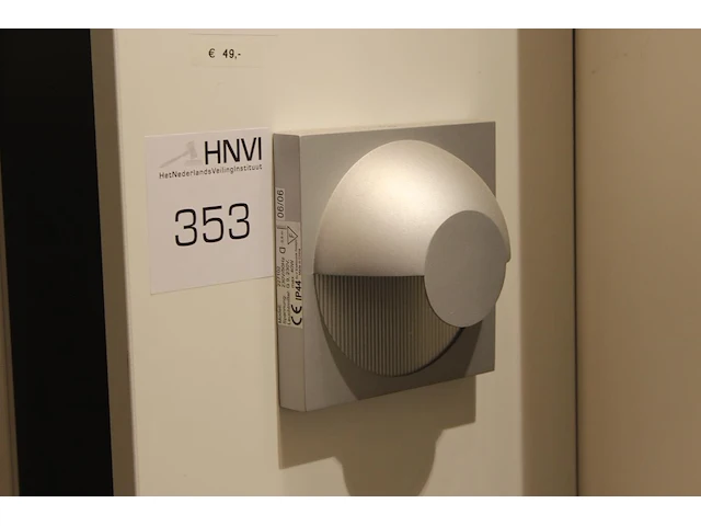 Outdoor led wandlamp output 13 x 13 cm. - afbeelding 1 van  2