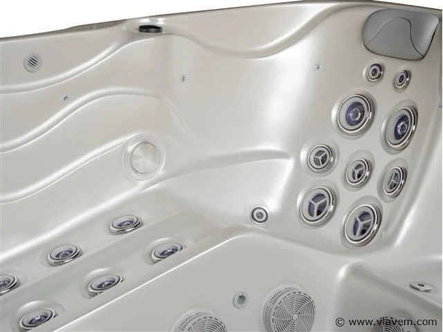 Outdoor spa 5-persoons 220x220 cm - grijs bad / grijze zijkant - incl. bluetooth & wifi - afbeelding 42 van  59