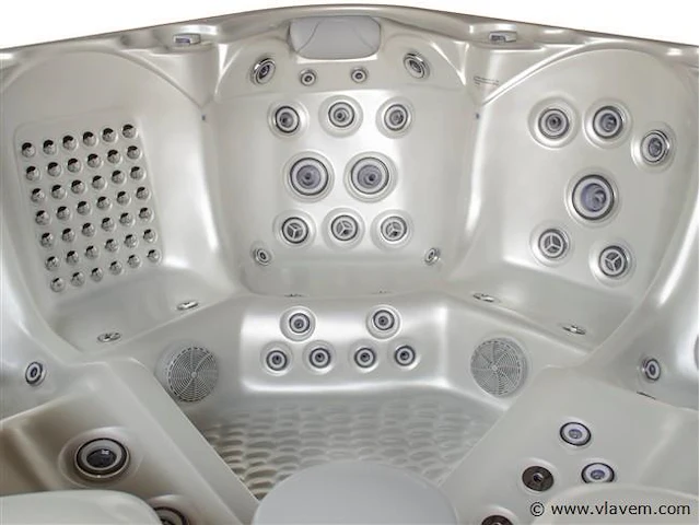 Outdoor spa 5-persoons 220x220 cm - grijs bad / grijze zijkant - incl. bluetooth & wifi - afbeelding 48 van  59