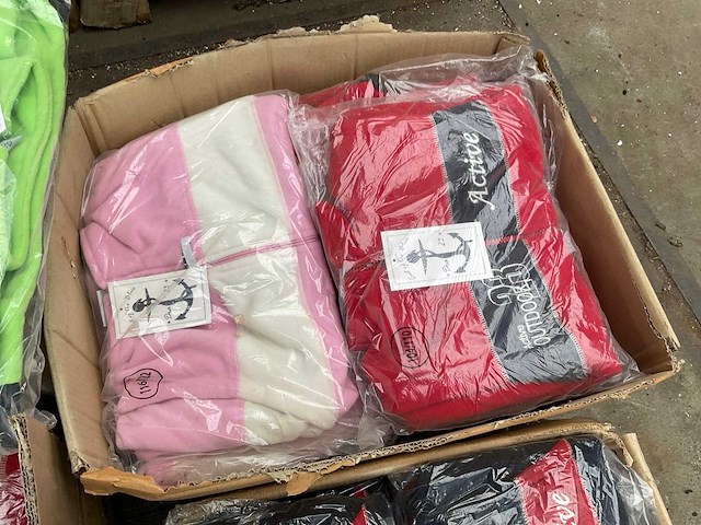 Outdoor vesten (fleecetrui) - afbeelding 4 van  6