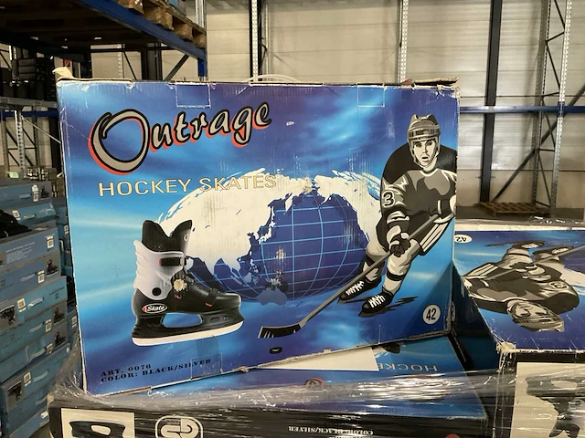Outrage hockey skates maat 42 (40x) - afbeelding 1 van  2