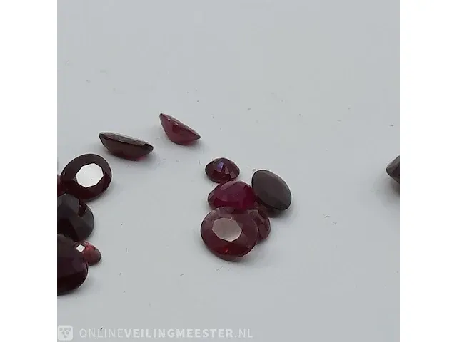 Ovaal geslepen natuurlijke robijnen - afbeelding 7 van  8
