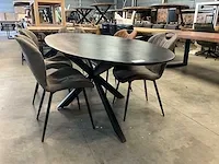 Ovale eetkamertafel - afbeelding 1 van  6