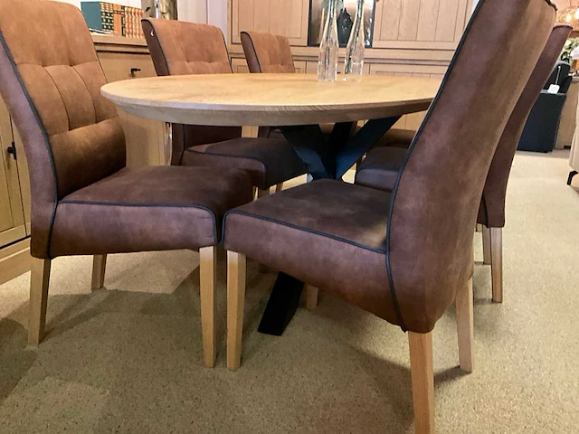 Ovale eiken eetkamertafel - afbeelding 1 van  7