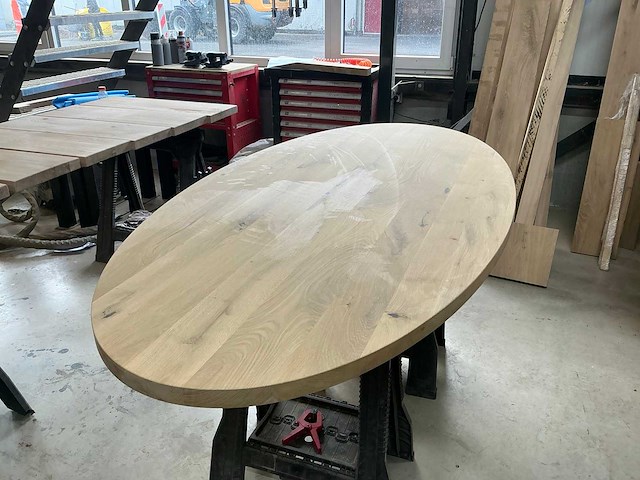 Ovale eikenhout tafelblad 2000x1000 (6x) - afbeelding 1 van  5