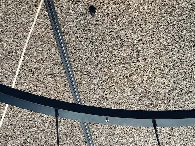 Ovale hanglamp met melkglazen kappen - afbeelding 6 van  7