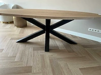 Ovalen eetkamertafel met matrixpoot - afbeelding 2 van  4