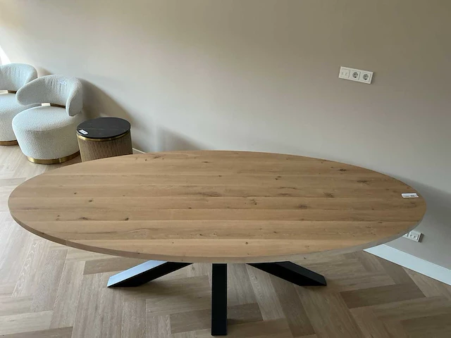 Ovalen eetkamertafel met matrixpoot - afbeelding 4 van  4