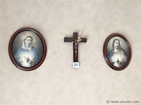Ovalen kaders 2stuks + kruisbeeld - afbeelding 1 van  4