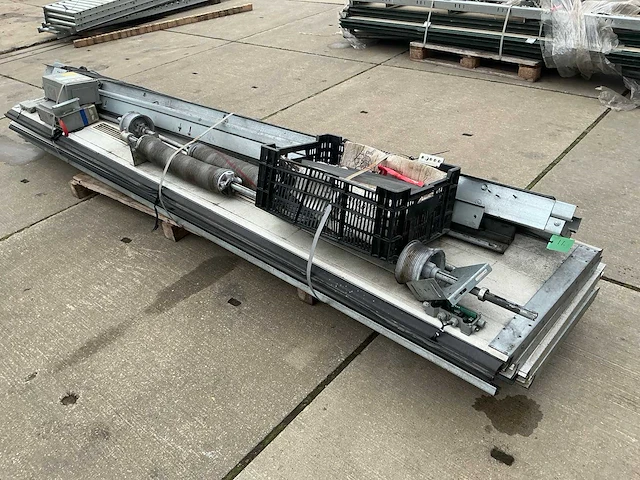 Overhead deur (3,53x2,86 mtr) - afbeelding 1 van  11