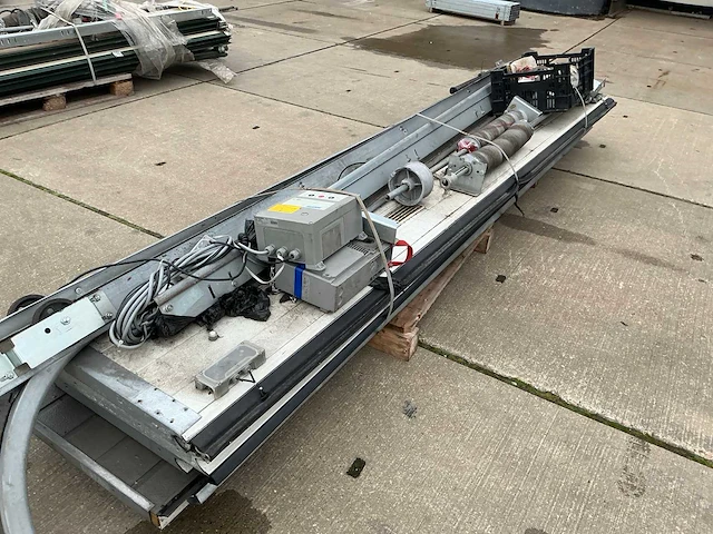 Overhead deur (3,53x2,86 mtr) - afbeelding 4 van  11