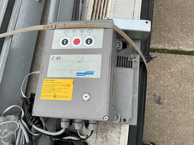 Overhead deur (3,53x2,86 mtr) - afbeelding 11 van  11