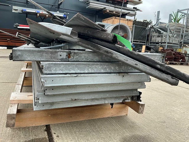 Overhead deur (4,05x3,20 mtr) - afbeelding 3 van  9