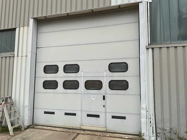 Overhead, garage deur - afbeelding 1 van  9