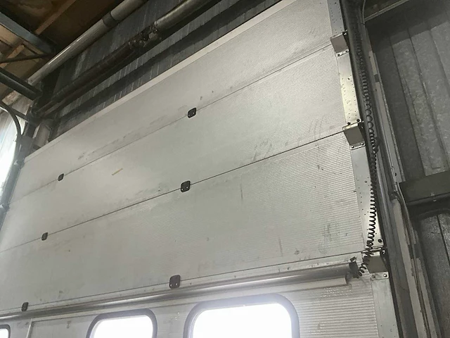 Overhead, garage deur - afbeelding 6 van  9