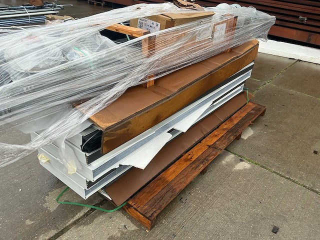 Overheaddeur (2,20x3,75 mtr) ongebruikt - afbeelding 11 van  17