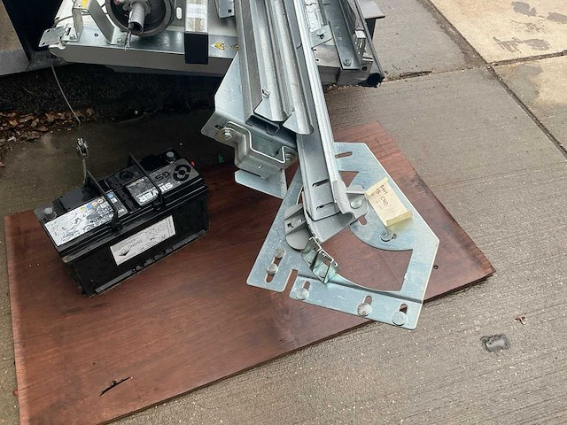 Overheaddeur (3,04x2,80 mtr) - afbeelding 4 van  10