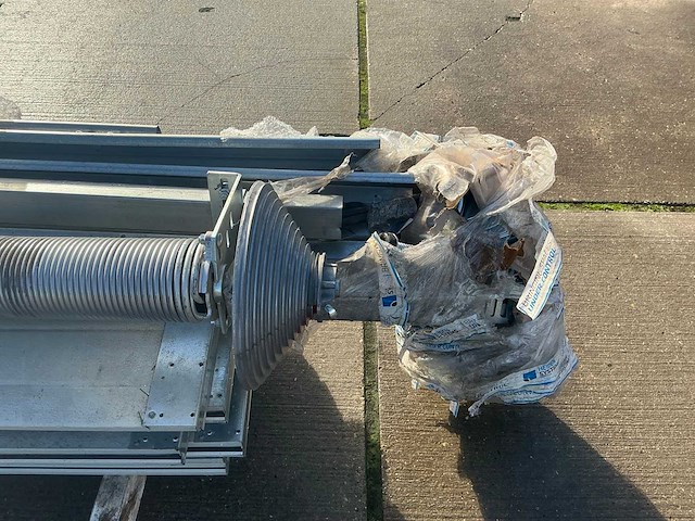 Overheaddeur (3,05x2,95 mtr) - afbeelding 3 van  14