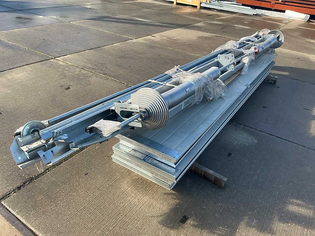 Overheaddeur (3,05x2,95 mtr) - afbeelding 1 van  14