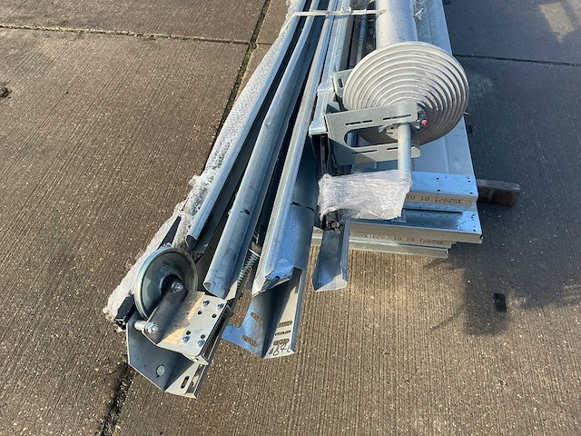 Overheaddeur (3,05x2,95 mtr) - afbeelding 13 van  14