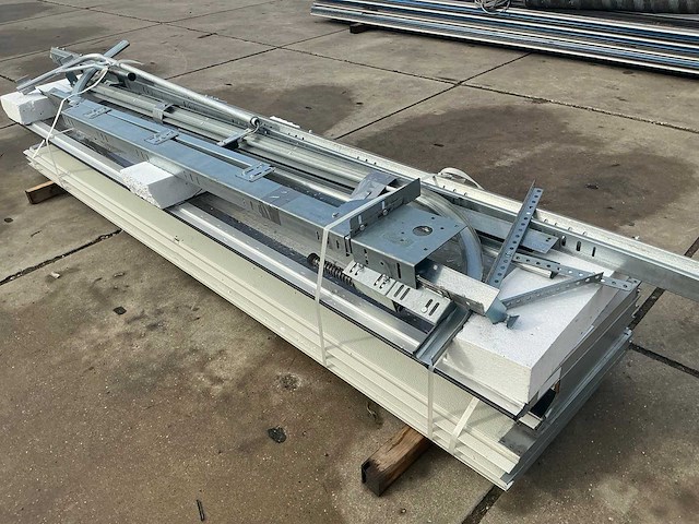 Overheaddeur (3,05x3,18 mtr) - afbeelding 5 van  12