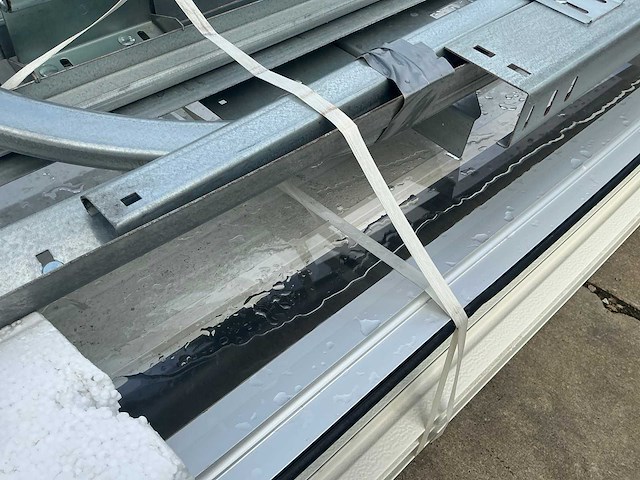 Overheaddeur (3,05x3,18 mtr) - afbeelding 8 van  12