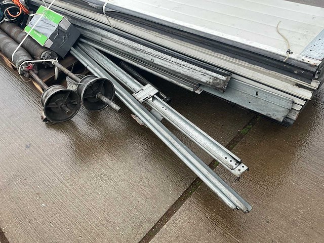 Overheaddeur (4,23x3,58 mtr) - afbeelding 9 van  11