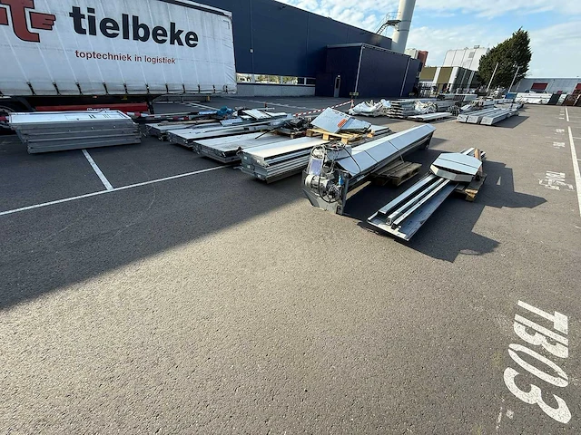 Overheaddeuren, snelsluitdeur en loopdeuren (10x) - afbeelding 11 van  18
