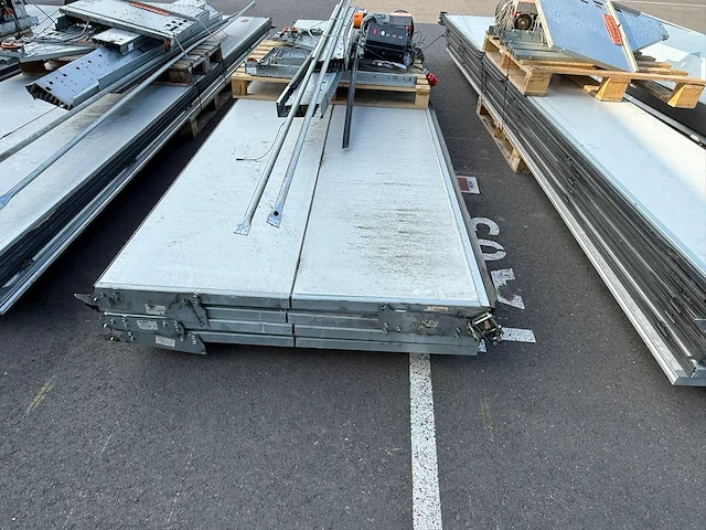 Overheaddeuren, snelsluitdeur en loopdeuren (10x) - afbeelding 14 van  18