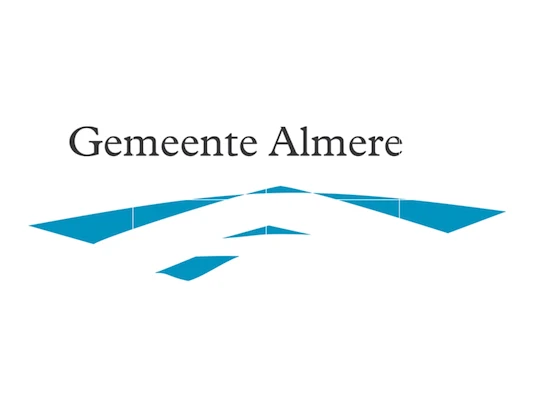 Overheidsveiling met voertuigen en materieel van de gemeente almere